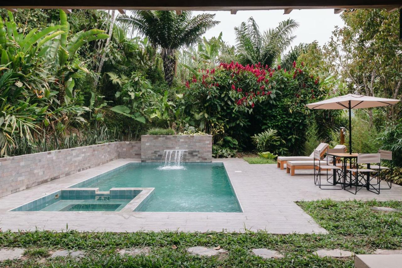 Piripe Wellness Lodge Pacto Kültér fotó